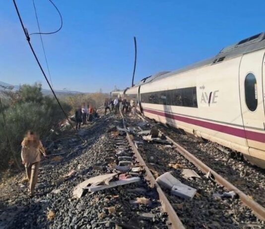Conmoción en Móstoles: el maquinista del AVE accidentado en Urda era vecino del municipio Conmoción en Móstoles: el maquinista del AVE accidentado en Urda era vecino del municipio