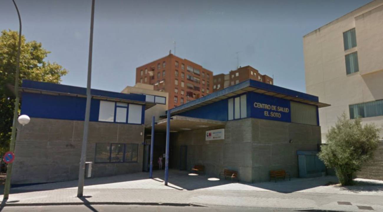 La alcaldesa de Móstoles preocupada por la situación de los centros de salud