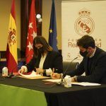 firma convenio Iker Casillas