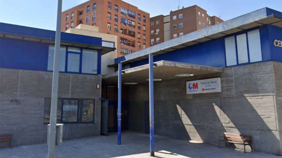 La alcaldesa de Móstoles preocupada por la situación de los centros de salud