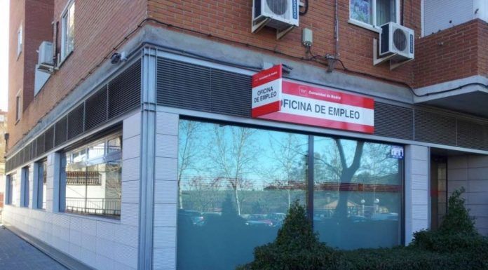 El paro baja en Móstoles en octubre en 338 personas