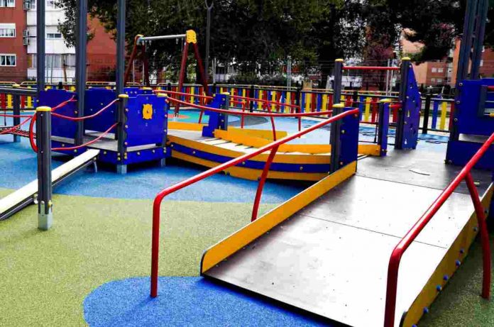 Todos los parques infantiles serán accesibles e inclusivos en Móstoles