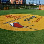 La inversión alcanzará los 181.000 euros. La Fundación Johan Cruyff realizará un campo de fútbol en el parque Finca Liana de Móstoles.