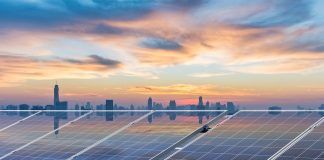 Ganar Móstoles reclama placas solares en los edificios públicos