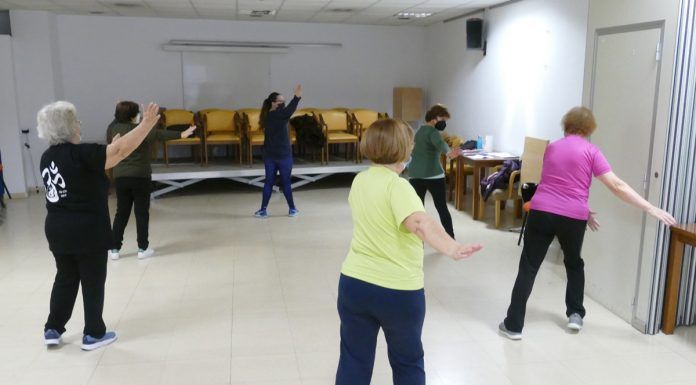 El Ayuntamiento de Móstoles organiza talleres taichí para los mayores del municipio