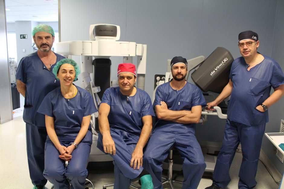 Cientos de pacientes operados con el robot Da Vinci en Móstoles