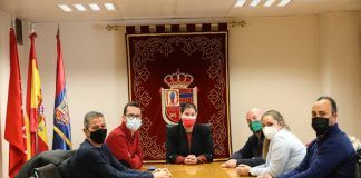 La alcaldesa de Móstoles recibe a la Federación de Peñas