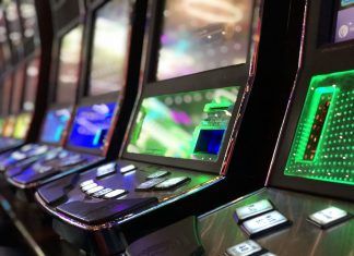 Aprobada la moción para frenar la proliferación de las casas de apuestas en Móstoles