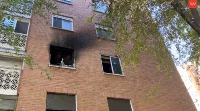 Tragedia en un incendio en la calle Río Llobregat de Móstoles