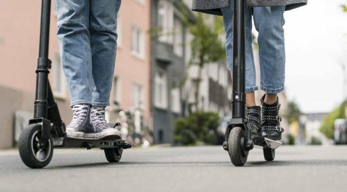 Los mayores de Móstoles preocupados por los patinetes eléctricos