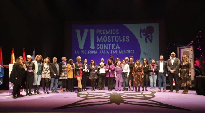 Los galardonados en la VI edición de los Premios Móstoles contra la Violencia hacia las Mujeres