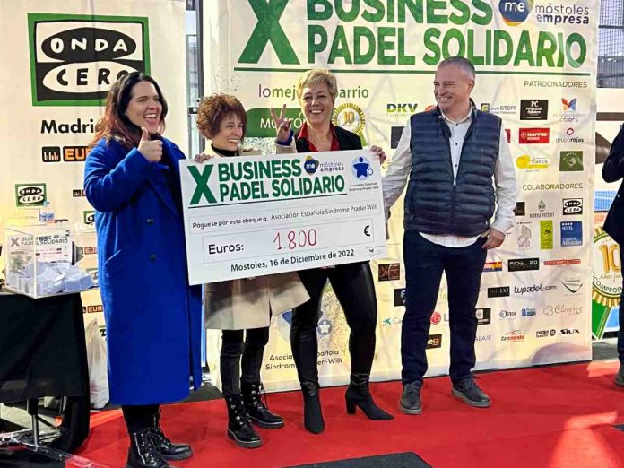 Móstoles Empresa recauda 1.800 euros para la Asociación Síndrome Prader Willi en el X Torneo de Pádel