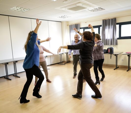 Oferta de cursos de baile para reducir el riesgo de demencia en Móstoles