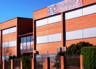 El Colegio Amanecer ofrece un análisis del resto de escuelas a los vecinos de Móstoles