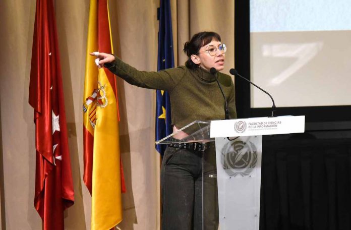 Elisa Lozano motivo de disputa política en Móstoles