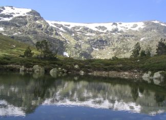 Móstoles ofrece un programa de actividades en la nieve para los jóvenes y familias