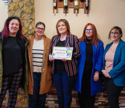 Amabie Belleza gana el premio al mejor escaparate navideño