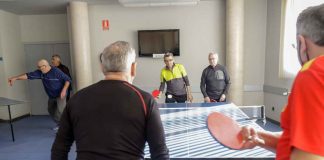 El tenis de mesa al servicio de los más mayores de Móstoles