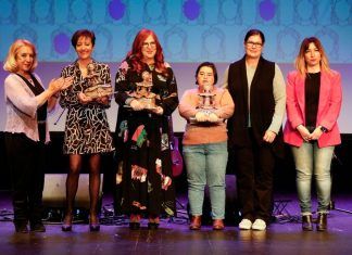 Tres vecinas de Móstoles reciben un reconocimiento por su labor diaria en la lucha por la igualdad