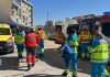 Dos jóvenes heridos de gravedad en Móstoles al caer desde seis metros tras romperse una pared de cristal