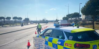 Un conductor de un autobús escolar se accidenta y da positivo en alcoholemia en Móstoles