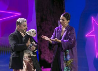 El vecino de Móstoles que oposita a mejor voz de Madrid