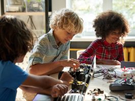 El colegio Nuestra Señora del Carmen de Móstoles gana un concurso nacional de Robótica