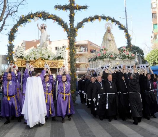 La Semana Santa de Móstoles finaliza con la procesión del Encuentro La Semana Santa de Móstoles finaliza con la procesión del Encuentro