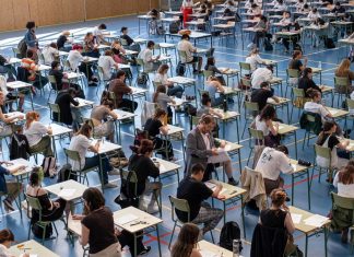 Móstoles prorroga el pago de las ayudas para la EvAU a las familias en situación económica más desfavorecida