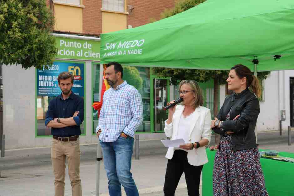 Vox Móstoles junto a los candidatos de Alcorcón, Arroyomolinos y Fuenlabrada firman un compromiso de colaboración