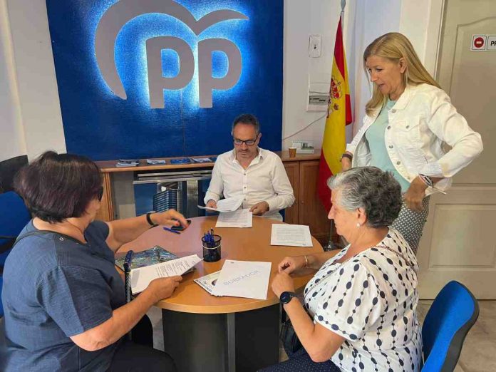 Manuel Bautista firma acuerdos pre-electorales con diversas asociaciones de Móstoles