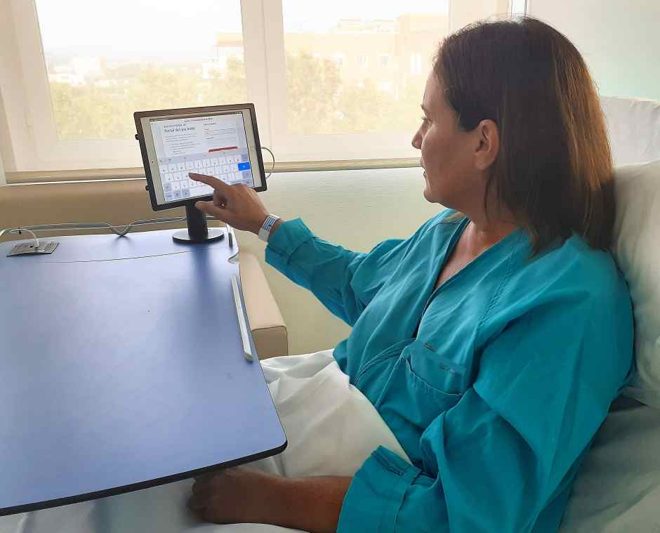 El Hospital Rey Juan Carlos de Móstoles impulsa un servicio de SmartRoom
