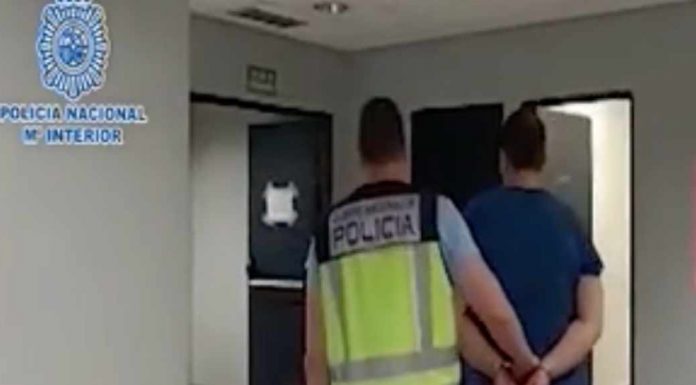 Cuatro detenidos por marcar puertas y robar en domicilios de Móstoles