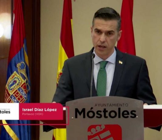 Israel Díaz de Vox Móstoles deja su acta como concejal del Ayuntamiento