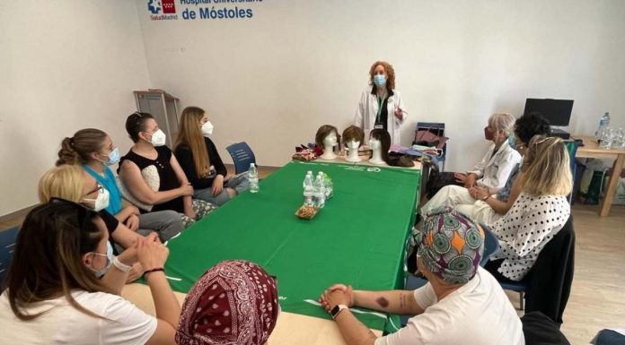 Talleres de estética para pacientes con cáncer en el Hospital de Móstoles
