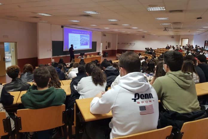 La URJC en Móstoles acoge a casi 3.000 alumnos para realizar la EvAU