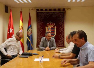 Reunión entre el Ayuntamiento de Móstoles y la Real Federación de Fútbol Madrid