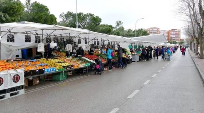 El mercadillo de Móstoles se traslada al recinto ferial antes de Fiestas