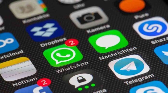 Los vecinos de Móstoles podrán recibir ofertas de empleo por WhatsApp