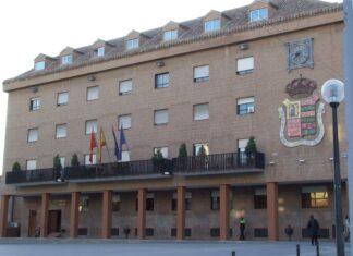 Móstoles se viste de rosa con motivo del Día Mundial contra el Cáncer de Mama