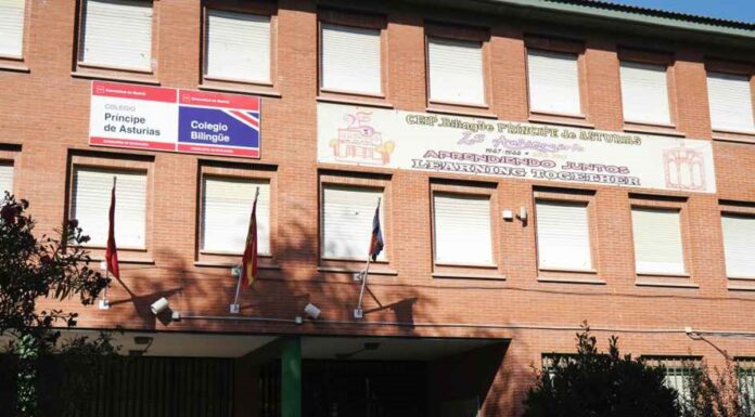 Más Madrid Móstoles solicita la apertura de colegios e institutos fuera del horario lectivo