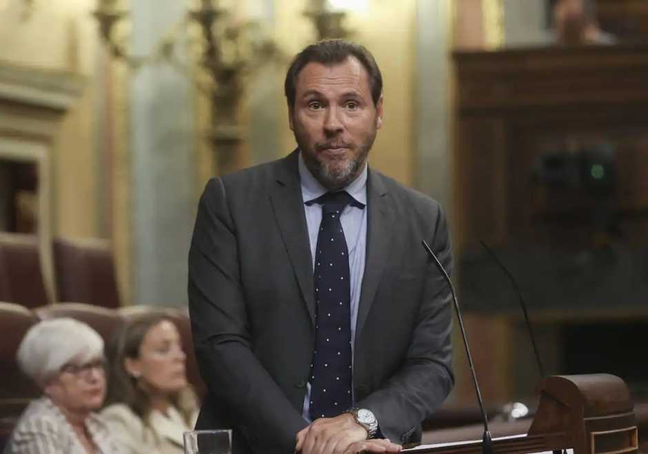 El alcalde de Móstoles también reprocha en redes sociales al ministro Óscar Puente