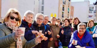 Móstoles reparte 500 raciones del Roscón Navideño Solidario