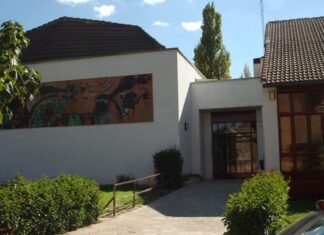 El CSC Joan Miró de Móstoles acoge una exposición de acuarela de poética caligráfica