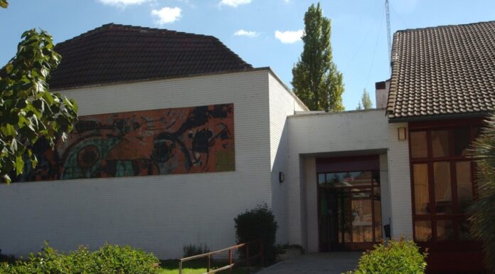 El CSC Joan Miró de Móstoles acoge una exposición de acuarela de poética caligráfica