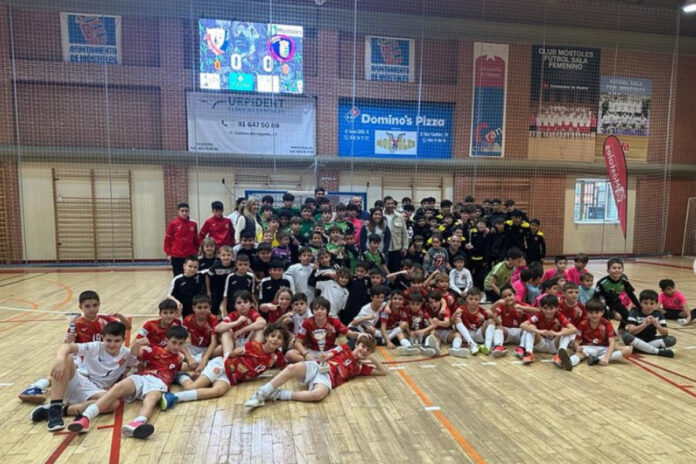 Éxito del I Torneo de Reyes ‘Los Villanos’ de Fútbol Sala Solidario en Móstoles