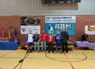 La Asociación de Baloncesto de Móstoles dona a la Cruz Roja lo recaudado por ‘Una Canasta Solidaria’