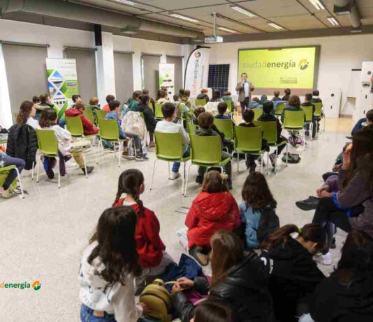 El espacio ‘Ciudad Energía’ difunde y divulga la información sobre energías renovables. Móstoles sede de la inteligencia verde.