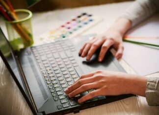 El Ayuntamiento de Móstoles inicia el programa de nuevos cursos de Juventud para 2024