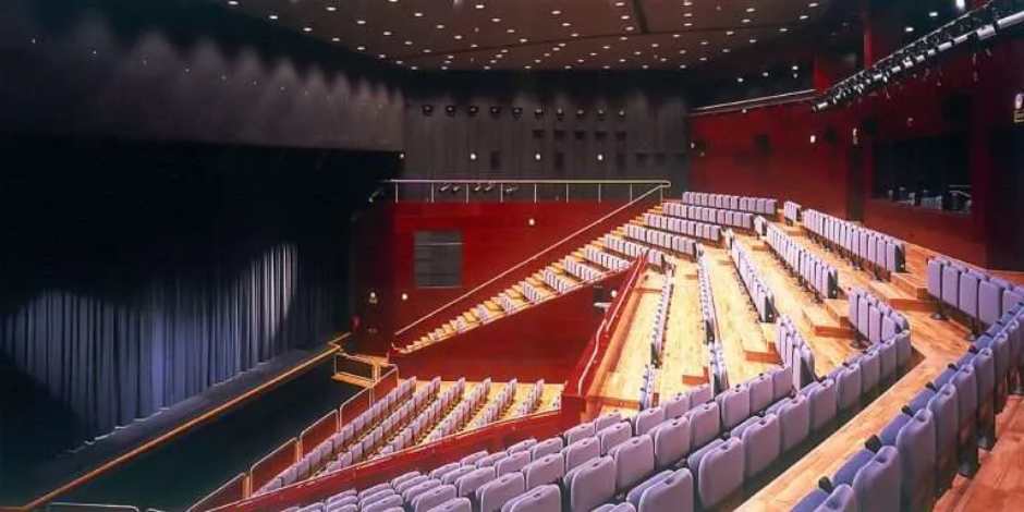 PSOE y Gobierno Local de Móstoles comparten su preocupación por la iluminación del Teatro del Bosque